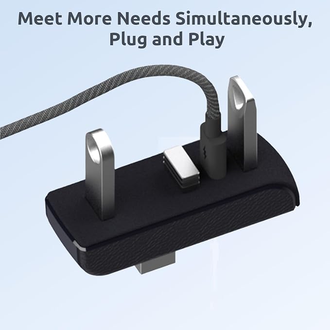 3 USB-A & 1 USB-C