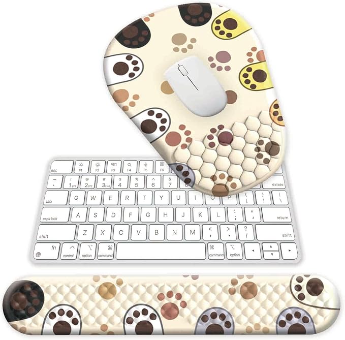 Cute Paw Pattern