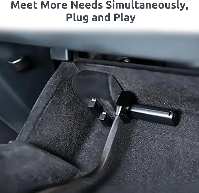 3 USB-A & 1 USB-C