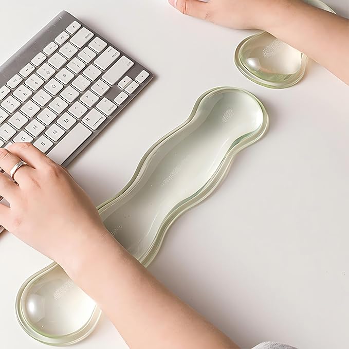 Wavy Green Keyboard